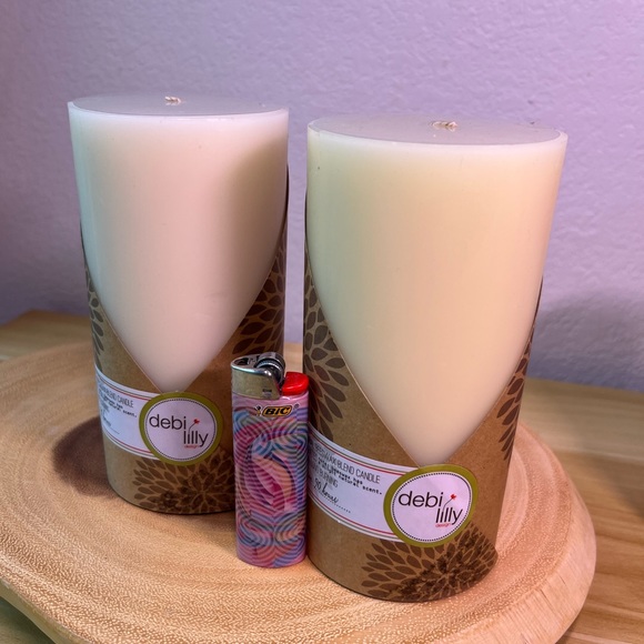 Debi Lilly Natural Beeswax Large Pillar candles - Picture 7 of 8